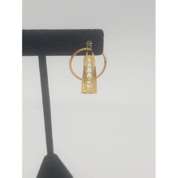 Vintage gold tone filigree hoop‎ earrings - Picture 3 of 4